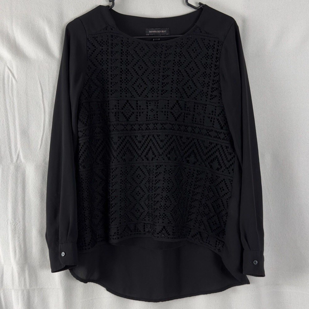 Banana Republic Sz XS Black Crochet Lace Front Blouse Sheer‎ Lightweight Top